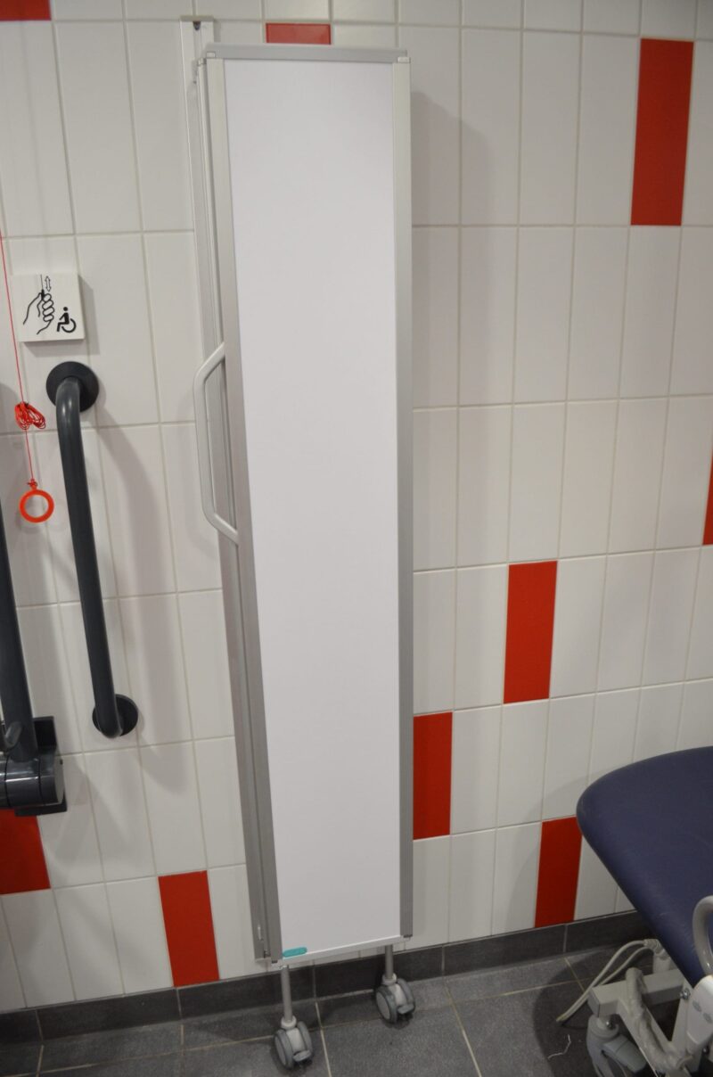 Wall Mounted Privacy Screen Folded
