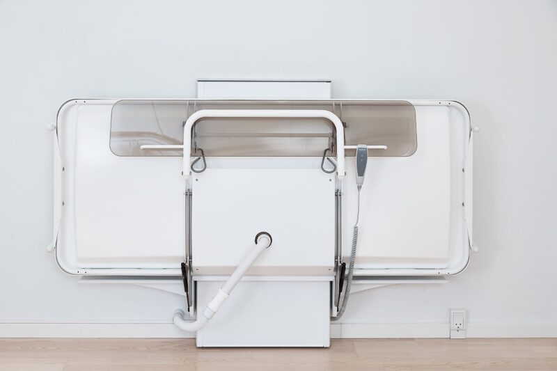 Ropox Shower Bed Folded